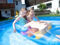 Kinderpool zum plantschen Kinderpool zum plantschen