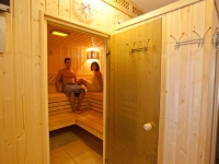 Sauna mit Farblicht und Entspannungsmusik Sauna mit Farblicht und Entspannungsmusik